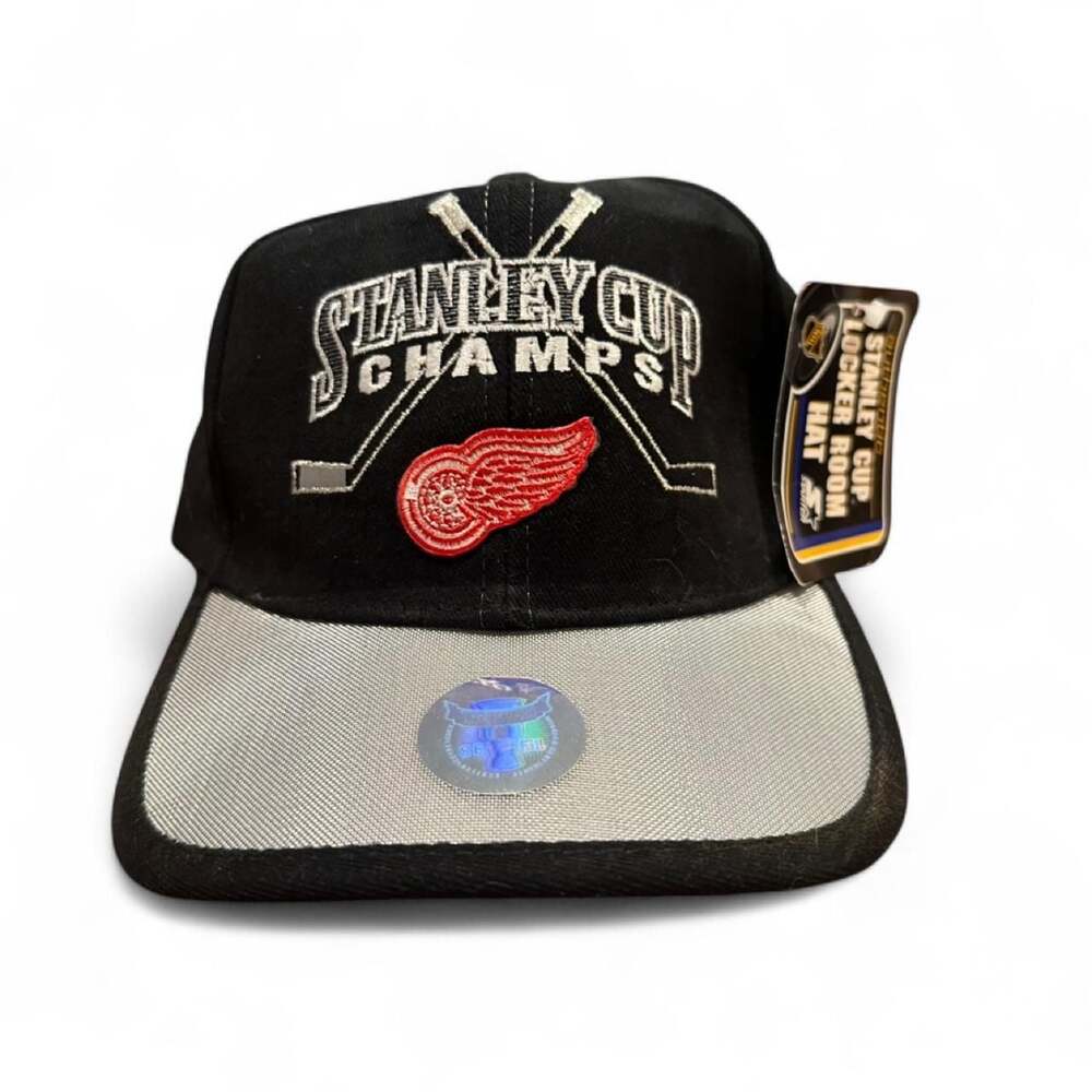 Vintage Starter Detroit Red Wings 1998 Stanley Cup Champs Locker Room Hat